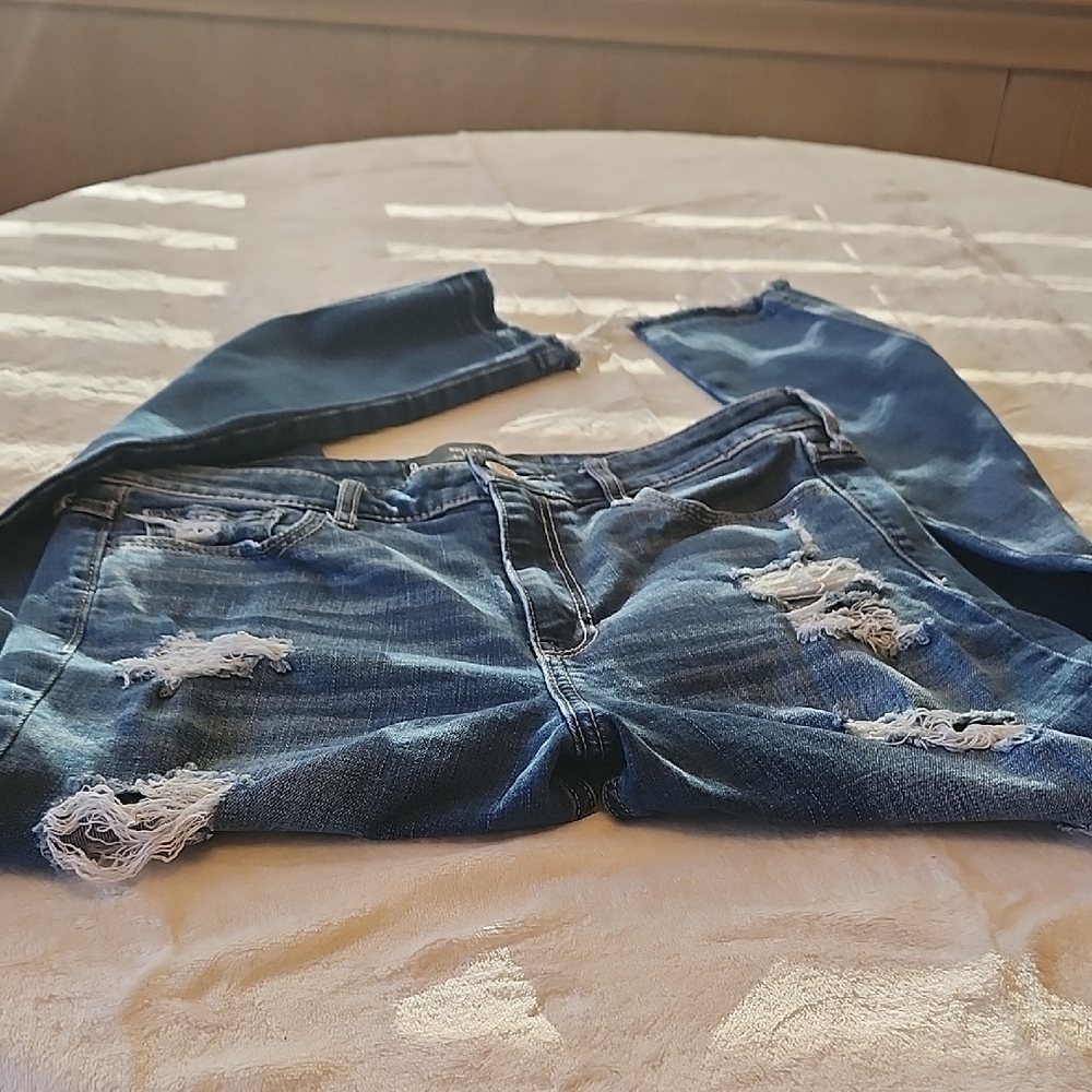 Hollister Womens Highrise Crop Jeans  Size 9